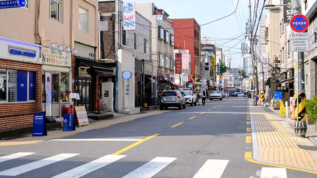 “도심 속에서 이런 감성을 느낄 수 있다니…”… 송리단길의 43번 길 명소
