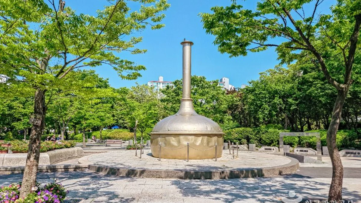 “3만 평 규모에 이런 평화가?”… 도심 속 자연 만끽하는 영등포공원