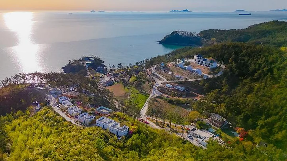 “와, 여기만 오면 2만 평이 전부 푸르다니”… 꾸지나무골 해수욕장 옆 캠핑 명소
