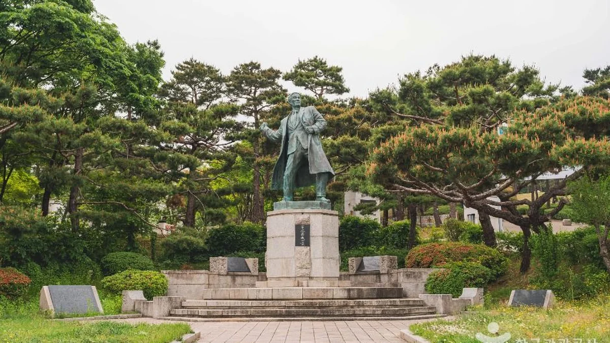 이봉창 의사 동상