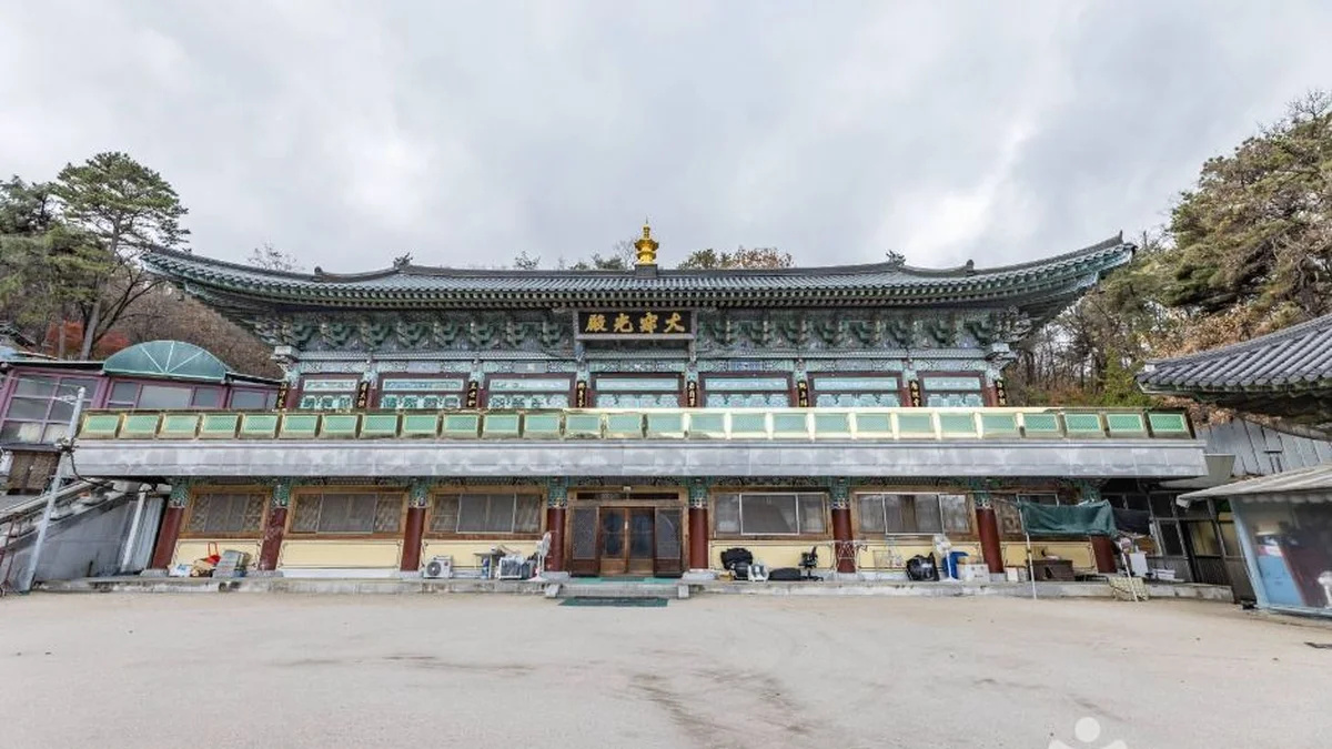 “도심 속에 이런 곳이 있다고?”… 서울 본원정사의 고즈넉한 명소