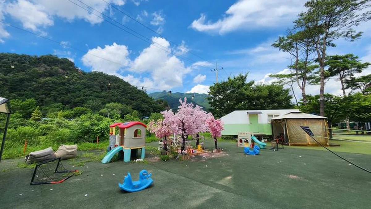 “30여 대의 카라반이 이렇게 준비되어 있다니!”… 자연 속에서 특별한 하룻밤을 만끽하는 여행지
