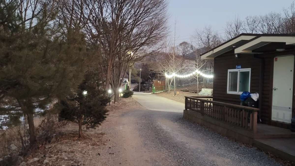 더 하루만 캠핑장